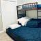 Beautiful, well-stocked home - sleeps 7!