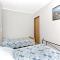 One-Bedroom Apartment In Grebastica
