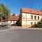 Hotel Selsky Dvur - Bohemian Village Courtyard - Prague