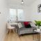 Spacious Apartment Suwalska Targówek by Noclegi Renters