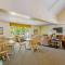 Salt Pond - 1 Heron Ct