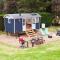 Nutkins Luxury Shepherd Hut with hot tub close to Lyme Regis - Uplyme