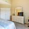 2 Pools Waterfront Condo on Lake of the Ozarks! - Camdenton