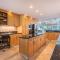 24 Red Cardinal 2nd Row, Steps From The Beach Updated, Coastal, Luxury - Гілтон-Гед-Айленд