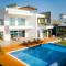 Sea Pearl Beachfront Villas - Anemone