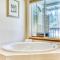 Golden Pheasant Nook - ريدموند