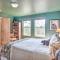 4 Acres and Mtn Views Cabin with Deck in Florissant