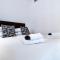 Luxury 3 bedroom apt, Harav Kook7