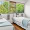 Fuller Holidays - Belongil Beach Pavilion House, 18A Childe St