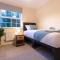 Spacious house in quiet cul-de-sac near to Hospital