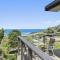 2 Degrees of Separation - Family Beach Retreat 2 Degrees of Separation - Family Beach Retreat