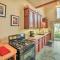 Hilltop Loft Ukiah Vacation Rental!