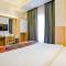 Hotel Landmark Aura