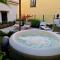 MARILISE - La maison bleue private hot tube, garden & terrace