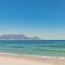 Panoramic Ocean View Beachfront Top floor 2 bed, Big Bay- 212 Eden on the Bay - 开普敦