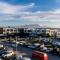 Panoramic Ocean View Beachfront Top floor 2 bed, Big Bay- 212 Eden on the Bay - 开普敦