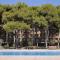 AT046 Els Pins, 1ra línea de la playa, piscina, airco, aparcamiento - Torredembarra