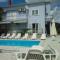 Apartments Jerine