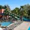 Camping L Arlesienne
