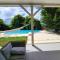 "Villa confortable proche de Case-Pilote avec piscine privée"