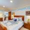 Blue Lagoon Escape Unit-B