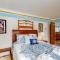 Blue Lagoon Escape Unit-B