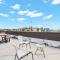 Sleeps 12 Spacious West Campus Apt w Huge Patio - أوستن