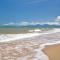 Beachfront Apartment with Ocean Views - Yorkeys Knob