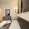 Comfy Living Renovated 2 Rooms at Ambra Apartments-Lift-Secure Parking-Great Area