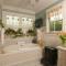 White Doe Inn Bed & Breakfast