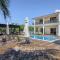 Impressive Villa Exclusive Sea Caves walk to taverns Sleeps 11 Ref 507