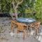 Impressive Villa Exclusive Sea Caves walk to taverns Sleeps 11 Ref 507