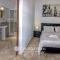 Impressive Villa Exclusive Sea Caves walk to taverns Sleeps 11 Ref 507