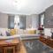 Beautiful 4 Bedroom Cottage - Free Parking