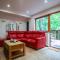 Lodge Nine for 6 with Hot Tub - Spa Resort in Devon