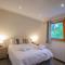 Lodge Nine for 6 with Hot Tub - Spa Resort in Devon