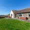 Rowan Tree Cottage with Hot Tub