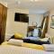 The Diamond Inn