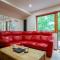 Lodge Nine for 6 with Hot Tub - Spa Resort in Devon
