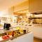 Widus Hotel Clark