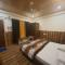 Gayatri Lodge
