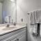 2 Mi to Ocean Rehoboth Beach Townhome with Grill!