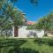 Gorgeous Home In Mravince With Sauna - Mravince
