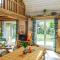 Nice Home In Plouguerneau With Wifi