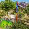Nice Home In Plouguerneau With Wifi