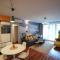 Holló 12 Apartment