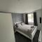 VA Home Stay - Close to Luton Airport, M1 & A505 VA Home Stay - Close to Luton Airport, M1 & A505