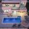 Gorgeous Home In Kucine With Heated Swimming Pool - Kučine