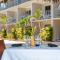 Moana Sands Beachfront Hotel