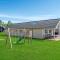 8 Bedroom Stunning Home In Vejby